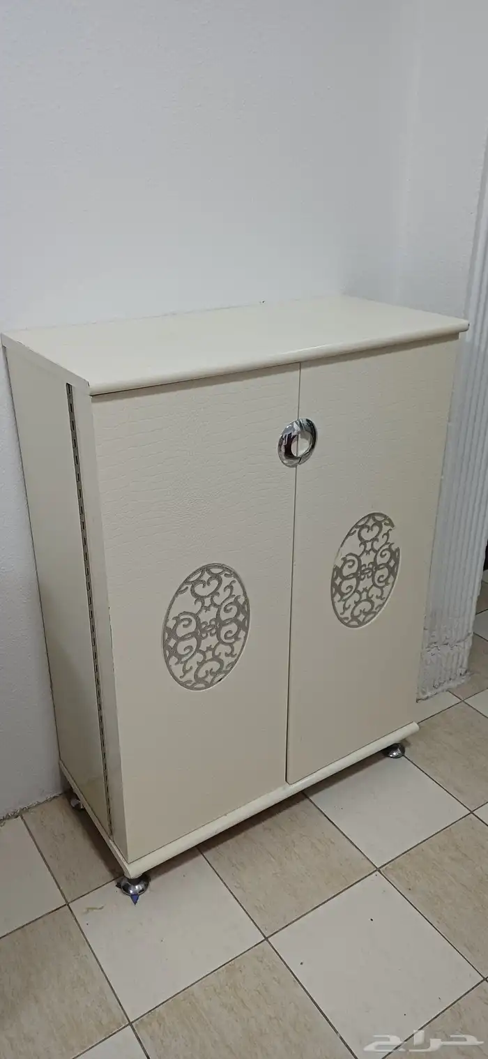 خزانة احذية 0