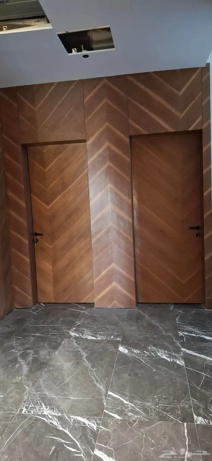 أبواب خشب وديكور قشره جوز سنديان باب سحاب مخفي 0