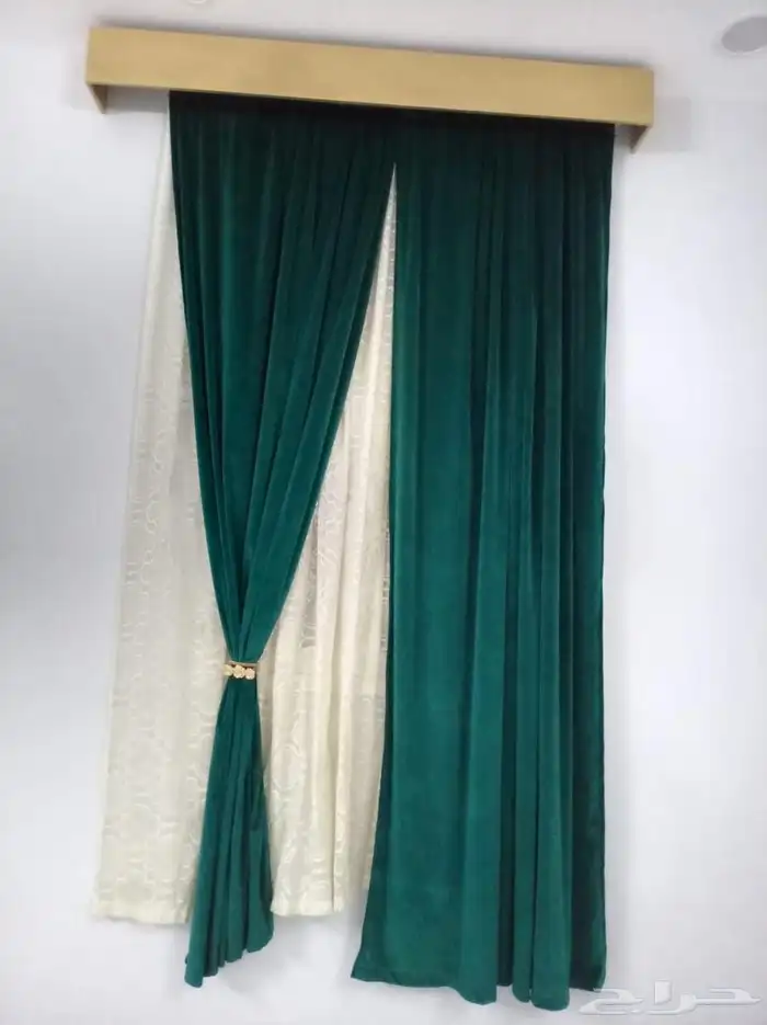 طاولا معا الكراسي وستاير جديده للبيع 1