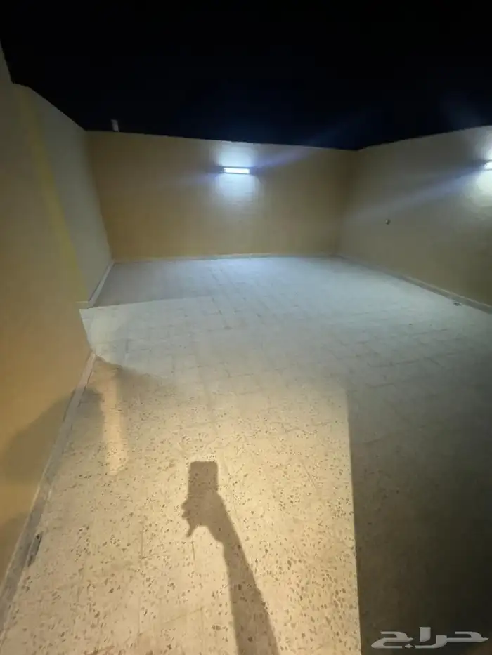 فيلا درج داخلي فقط للبيع حي الرمال مخطط تنال مساحة 340 8