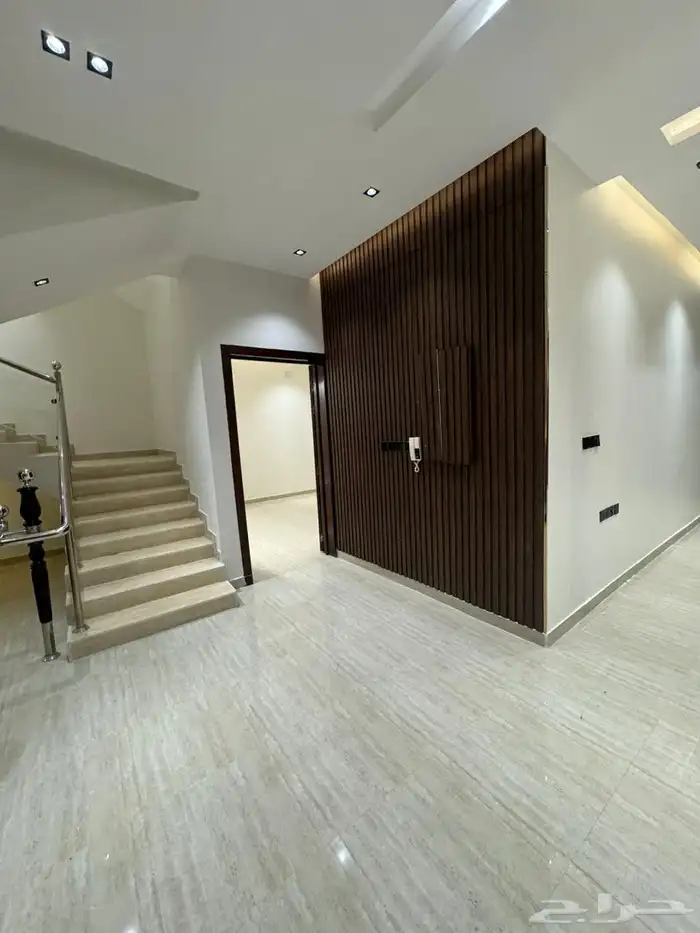 فيلا درج داخلي فقط للبيع حي الرمال مخطط تنال مساحة 340 7