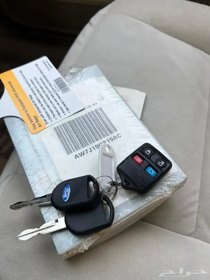 فور - كراون فكتوريا 12