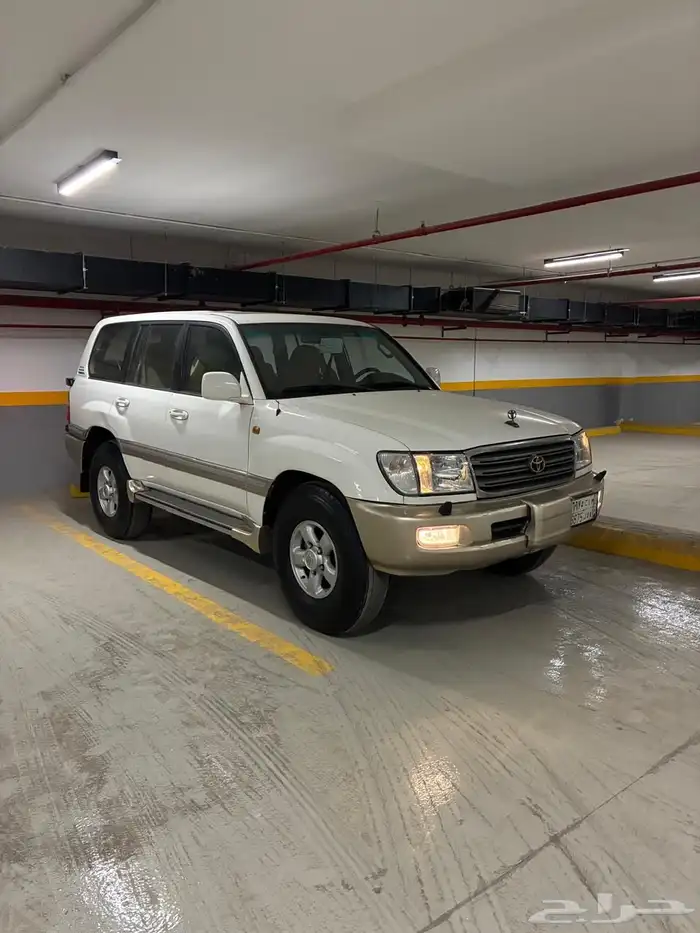 لاند كروزر موديل 2001 0