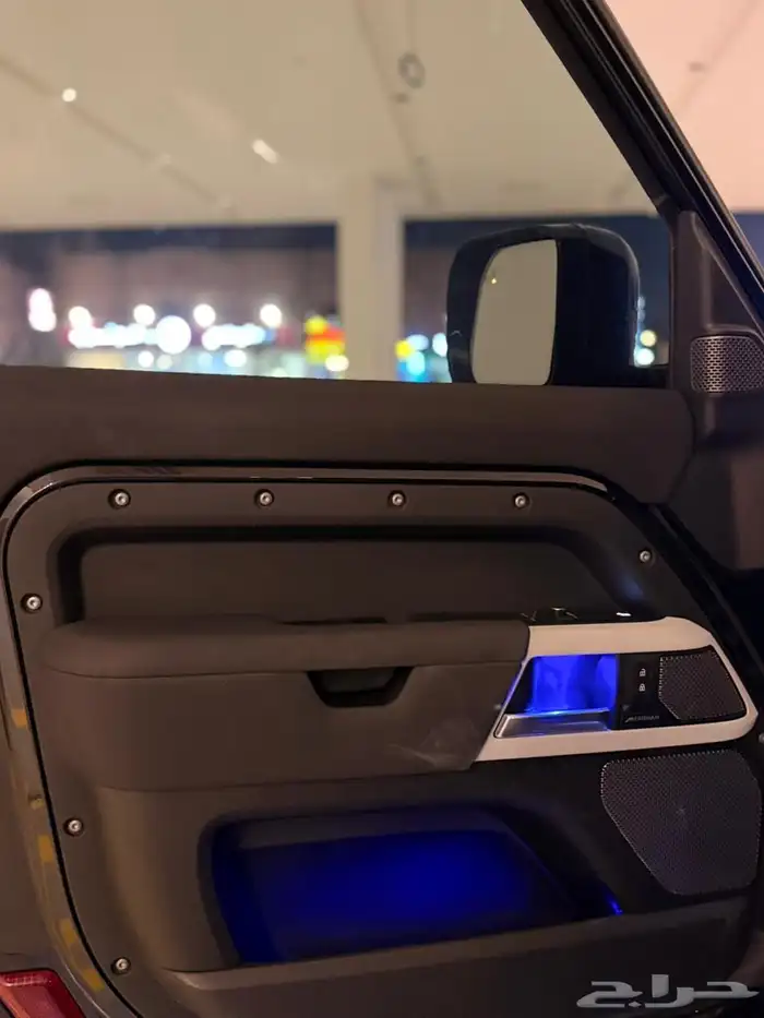 ديفندر 2022 نظيف 6 سرندل 10