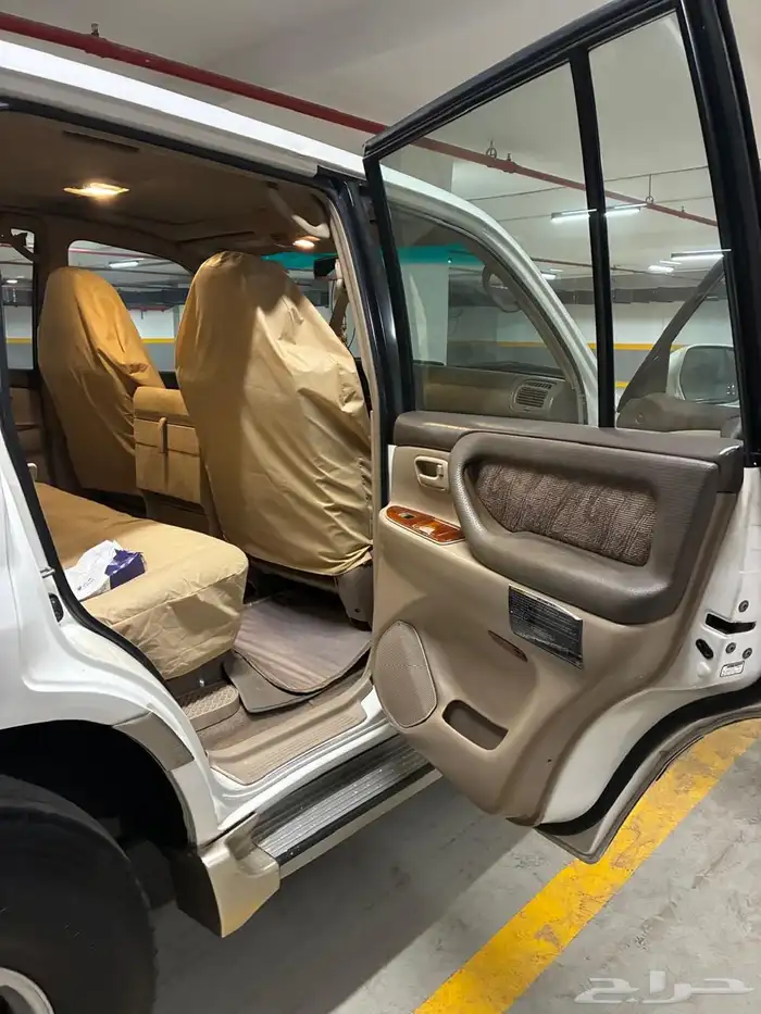 لاند كروزر موديل 2001 4