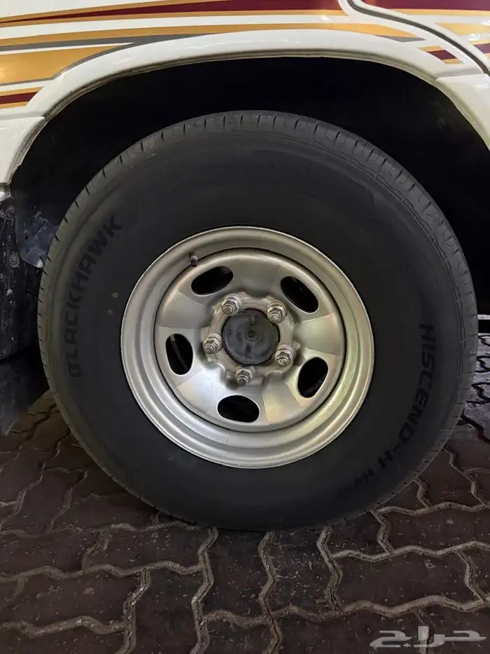 جنوط مع كفرات جيب GXR 2006 0