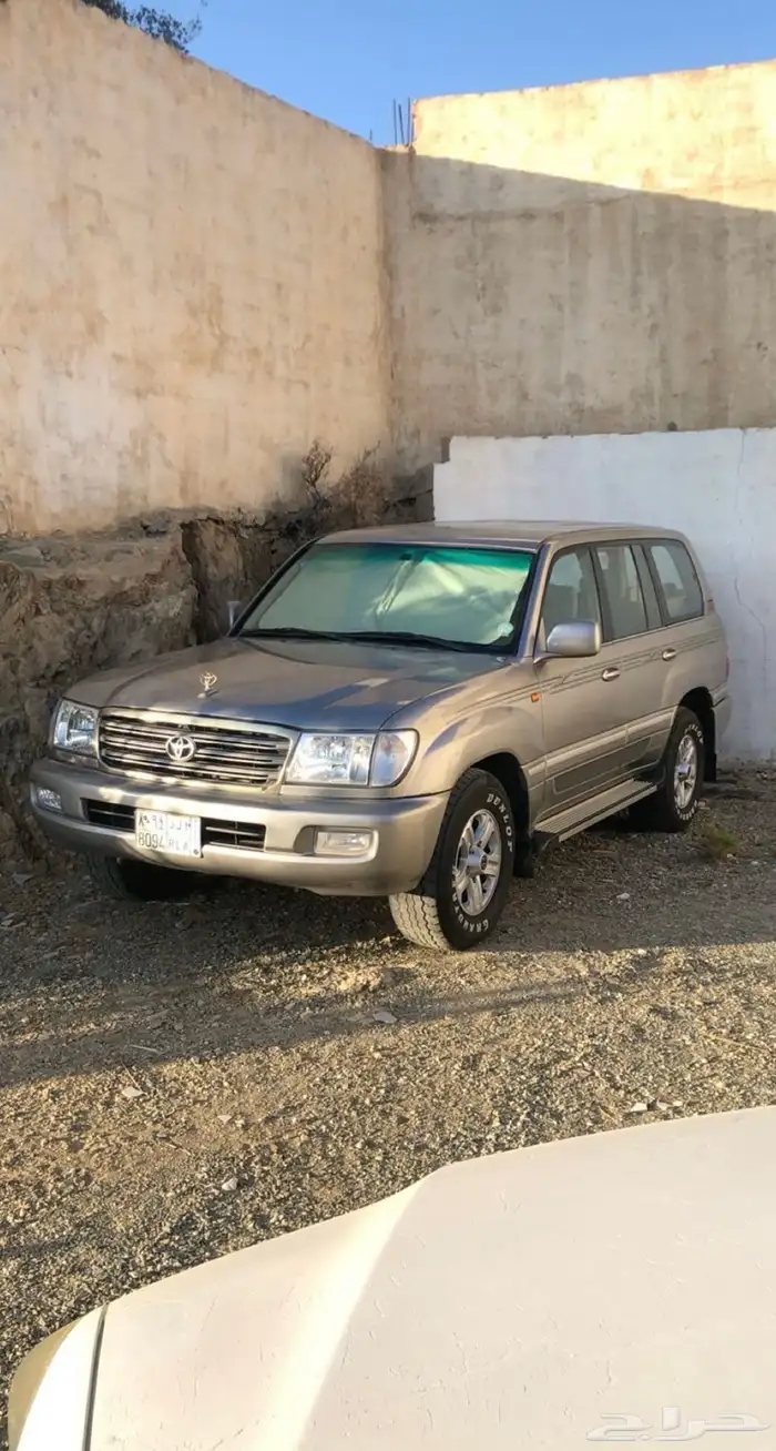 صالون GXR1 موديل 2004 ( مخزن ) قمة في النظافة. 0