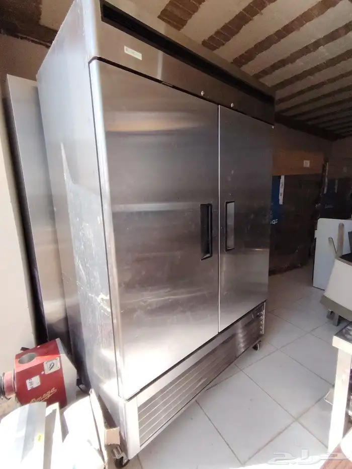 متوفر لدينا ثلاجه استيل 2 باب سعرها مره جميل 1