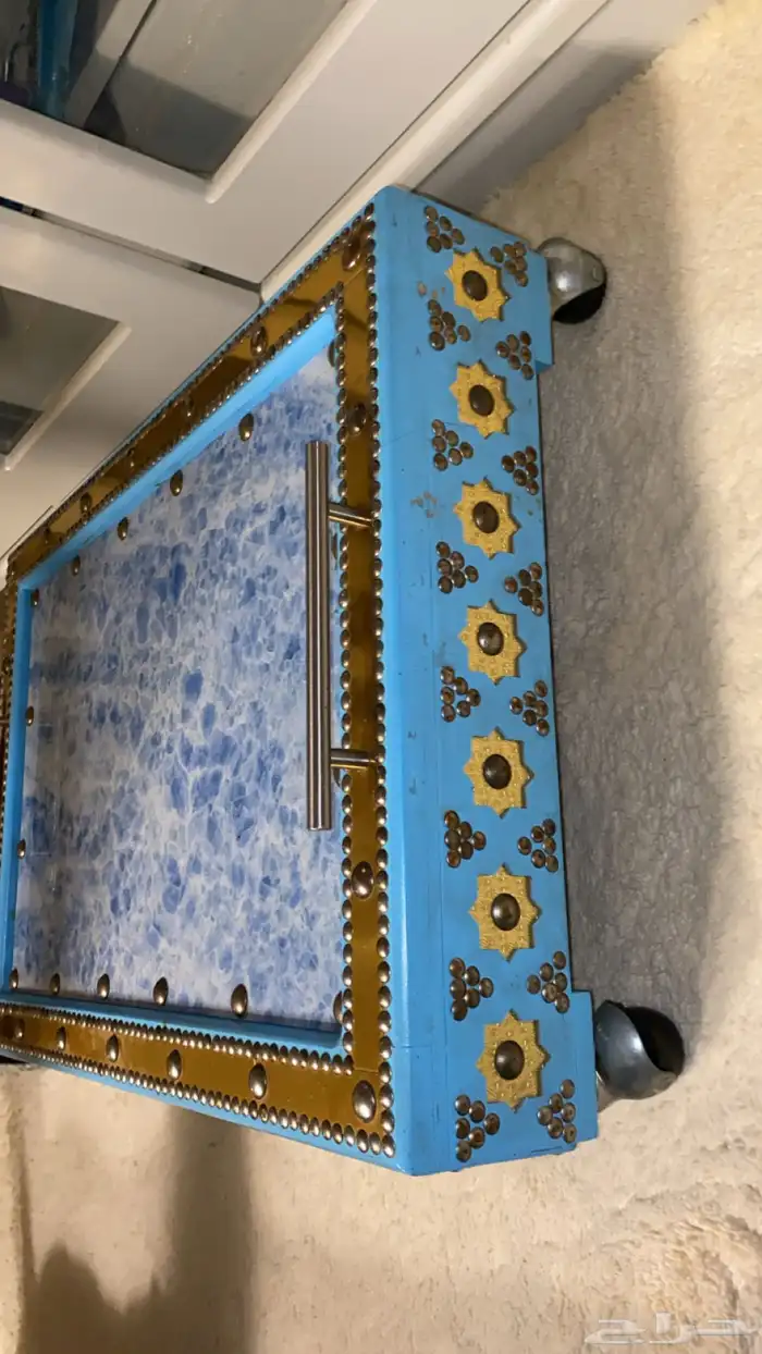 طاوله متحركه تراثيه فخمه قابله لتفاوض 2