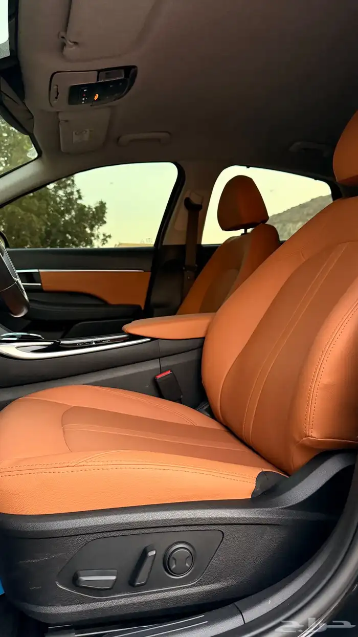 هيونداي سوناتا 2022 ( بنزين) فل كامل بحالة الوكالة 8