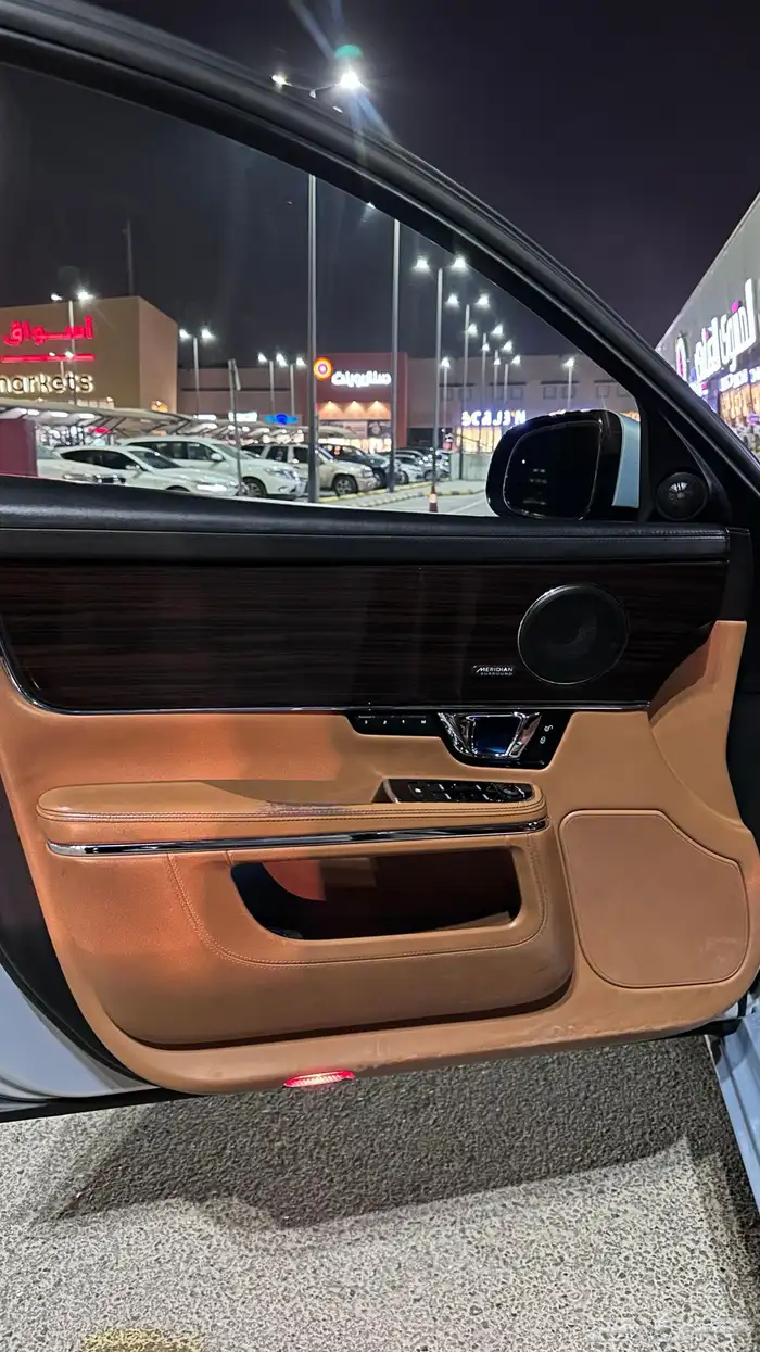 جاكور xJ للبيع 20