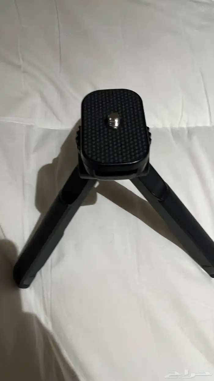 مايك كانون DM-E100 و ترايبود HG-100TBR 8