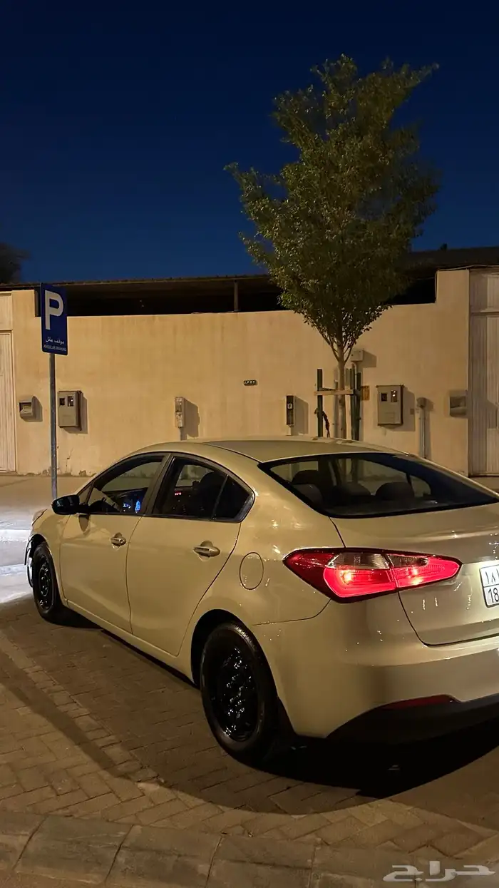 كيا سيراتو للبيع بحالة ممتازة 1