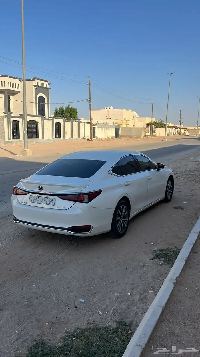 لكزس اي اس250 1