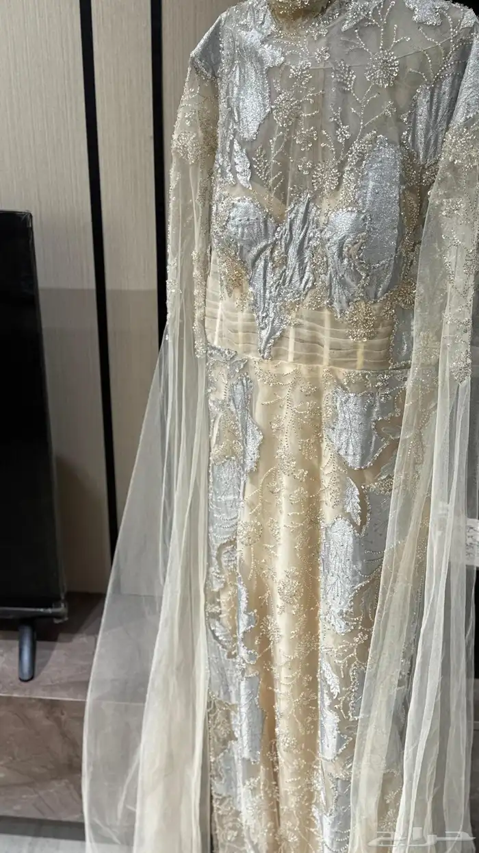 فستان من بوتيك اوزير كوتور جديد لبسه وحدا 3