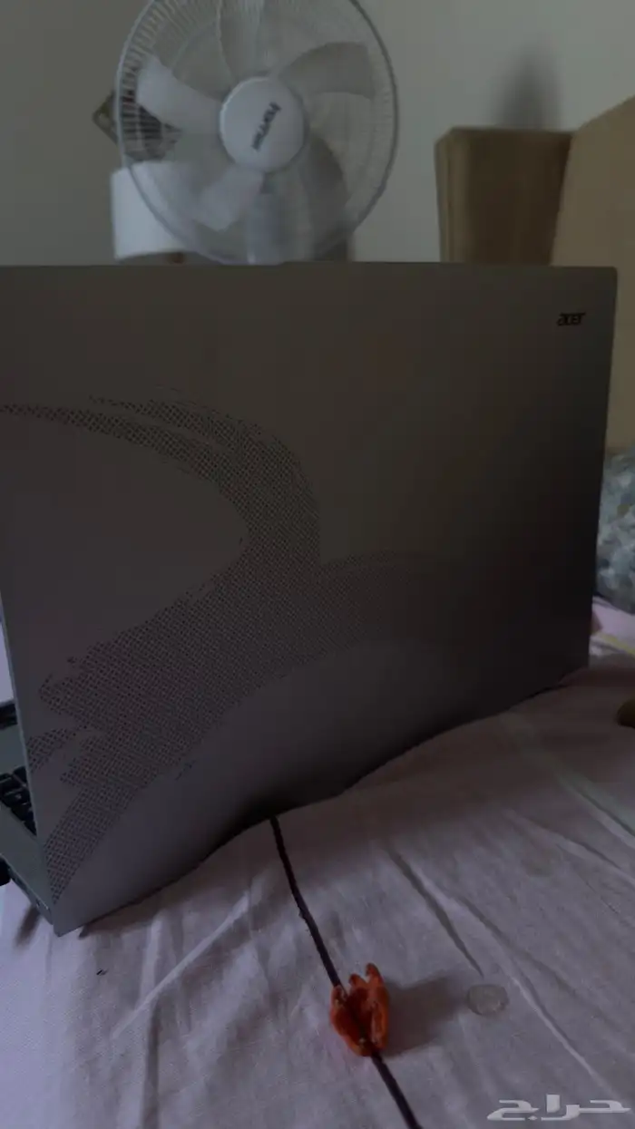 لابتوب نظييف جدا  للبيع استعمال خفيف جدا 0