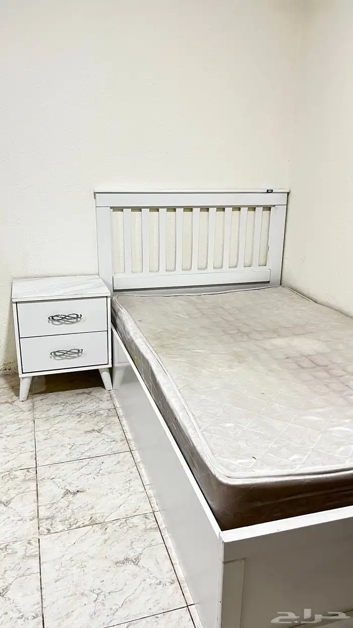 غرفة نوم للبيع 1