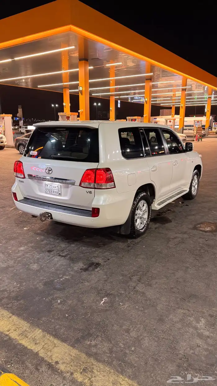 جيب جكسار 2009 قير عادي للبيع 11