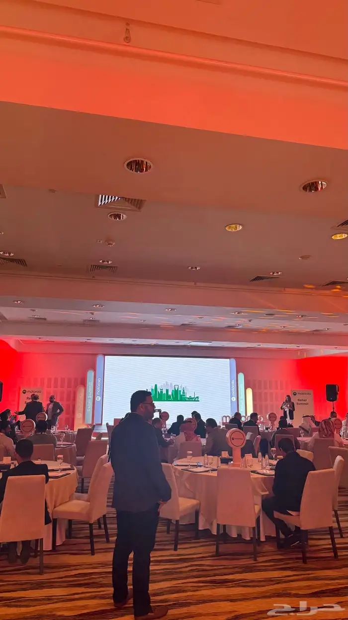 شركة اهم حدث للشاشات والاضاءاة 11