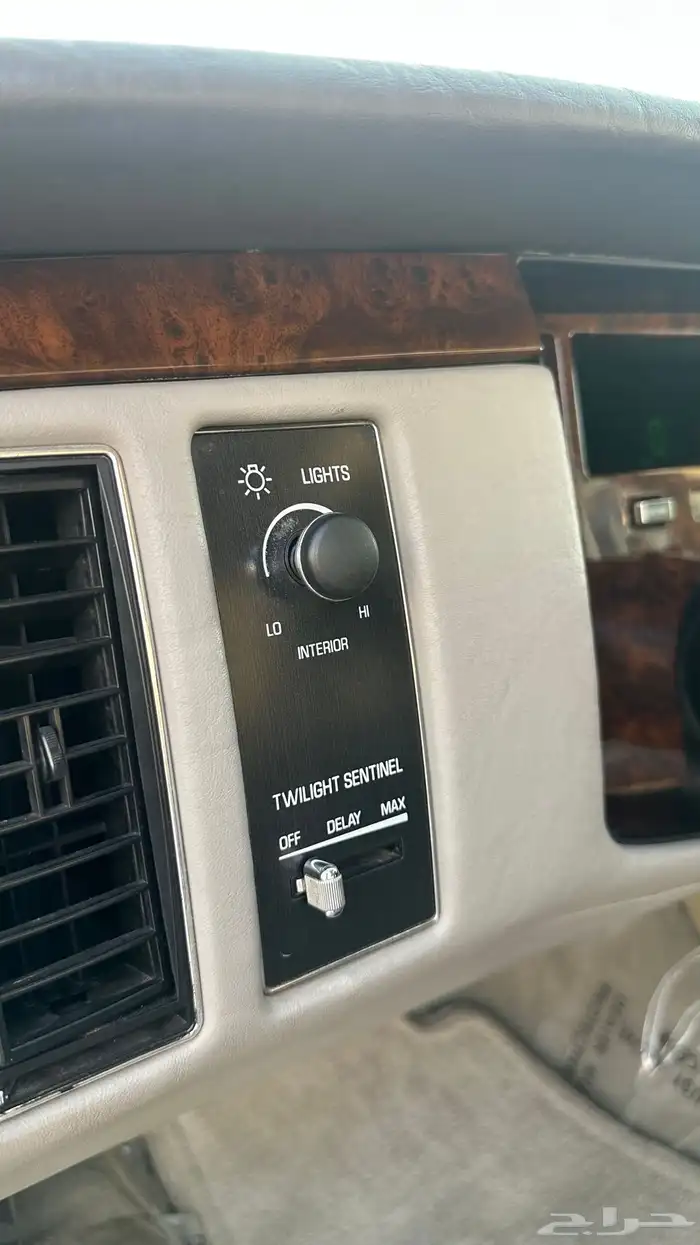 كاديلاك فليتوود مخزن 11