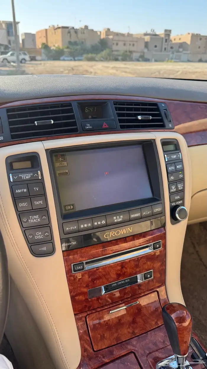 تويوتا كراون 30