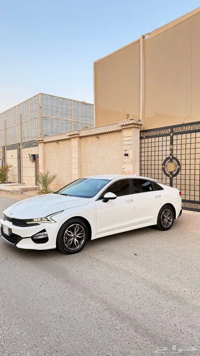 كيا K5 2020 ( بنزين) بحالة الوكالة 1