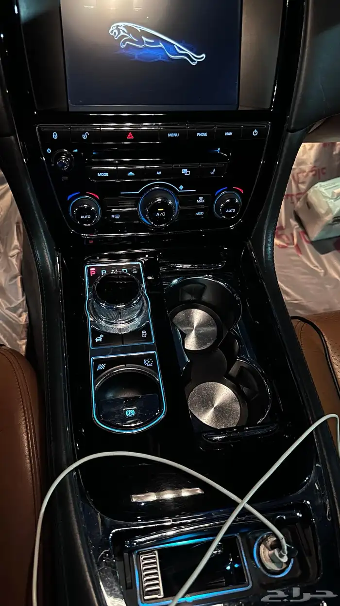 جاكور xJ للبيع 24