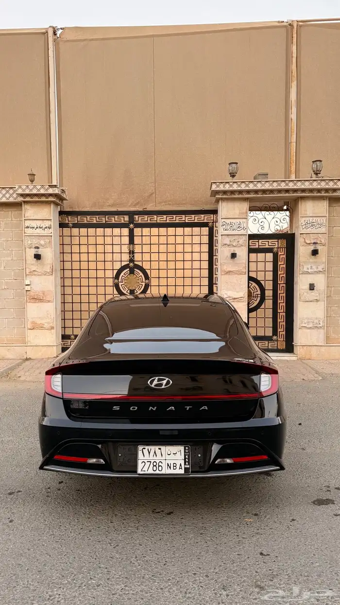 هيونداي سوناتا 2022 ( بنزين) فل كامل بحالة الوكالة 3