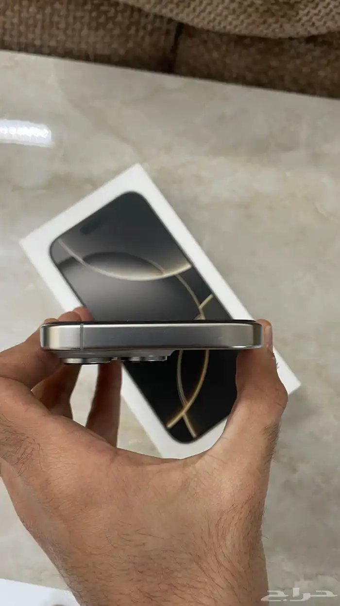 ايفون 16 برو للبيع 3