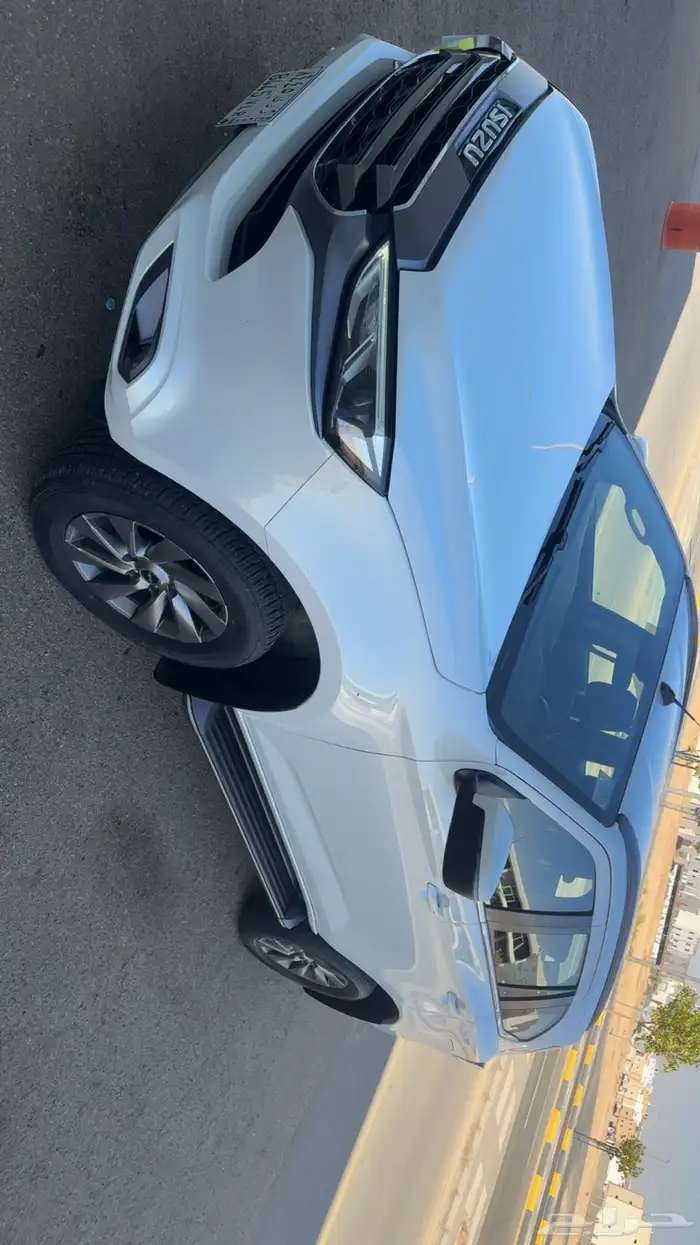 جيب ايسوزو MUX 2