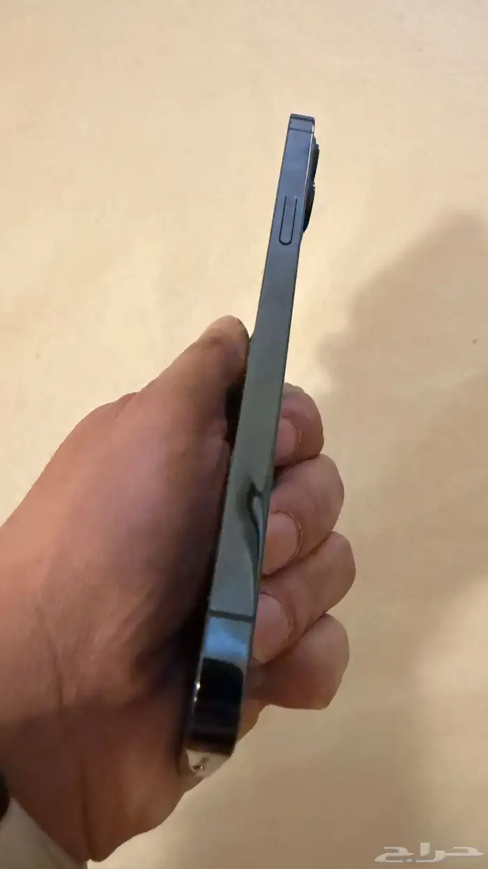 ايفون 12 بروماكس 128 غيغا اللون كحلي مستعمل 2