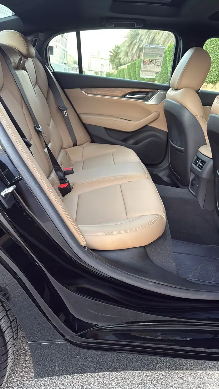 كاديلاك CT5 2023مخزن 31