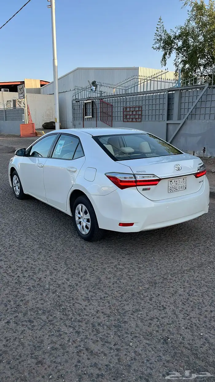 للبيع كورلا 2018 4