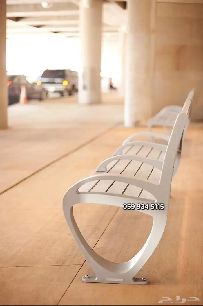 كرسي حديقة خشبي بهيكل من الحديد لعمر فني أطول 3