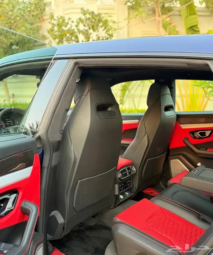 لامبورجيني اوروس 2020 فل كاربون - بحالة الوكالة 12