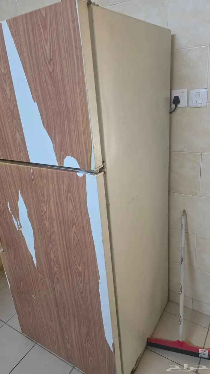 للبيع ثلاجة كهربا 110 غسالة ملابس LG كيلو 6 2