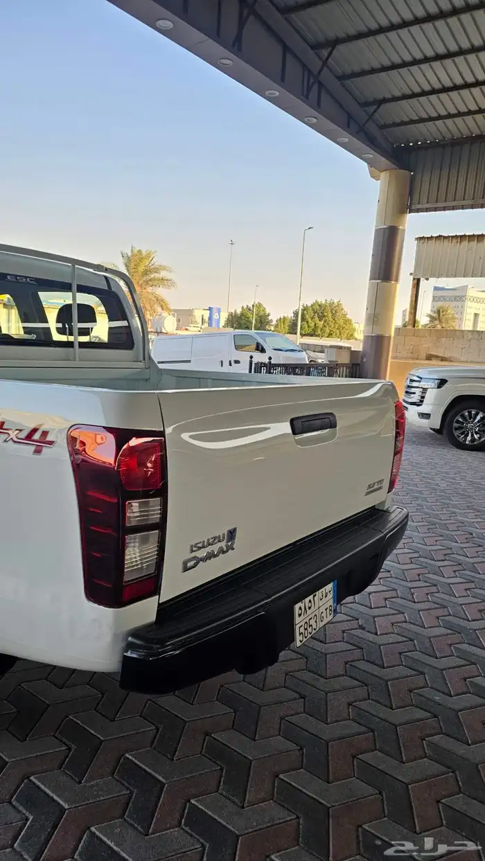 ايسوزو ديماكس 2023 12