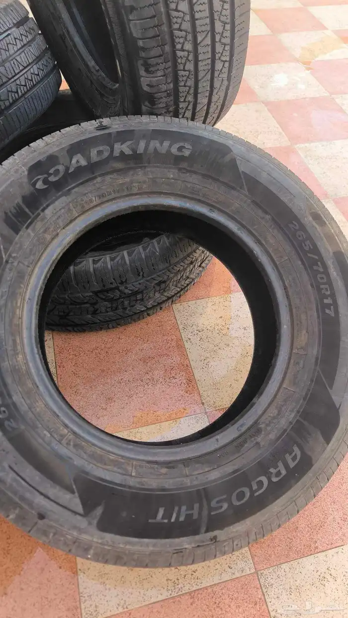 كفر جيوب مستعمل للبيع المقاس  265 70R17 رمز الحمولة  115 3