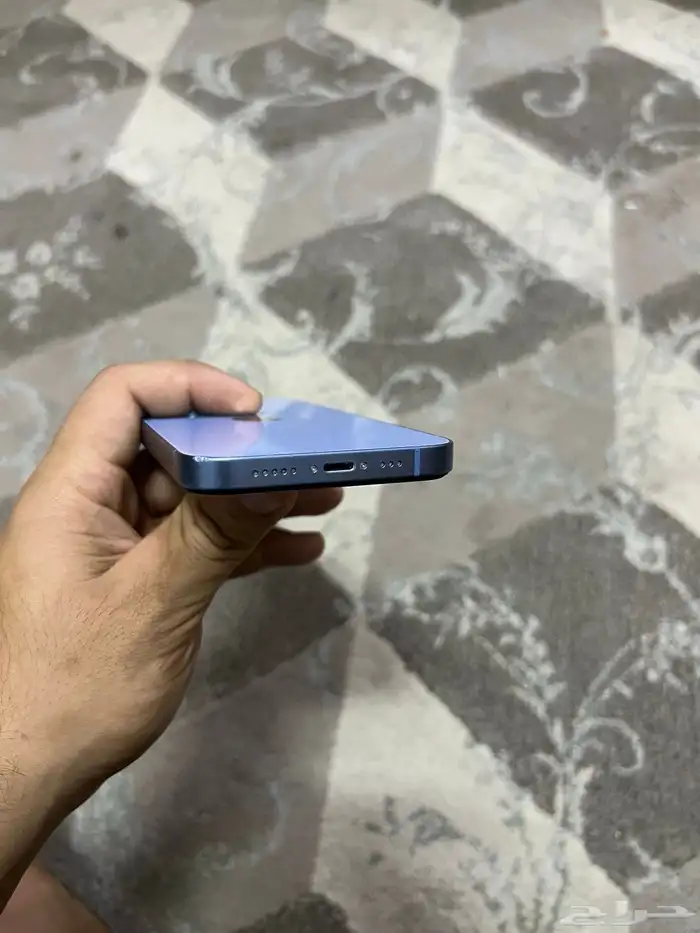 ايفون 14العادي نضيف 128 6