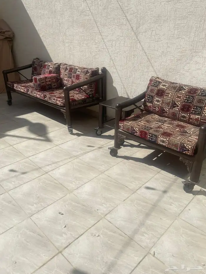 كراسي حديد 0