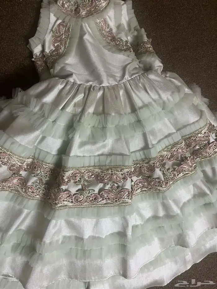 فساتين زفاف نظيفة جدا استخدام مرة أو مرتين 7