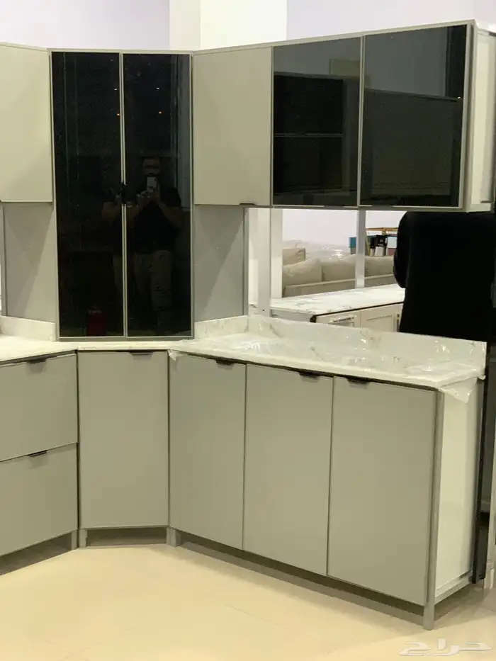 مطابخ جديده جاهزه تتوفر جميع الألوان رخام جلكسي ب2800 شامل ا 6