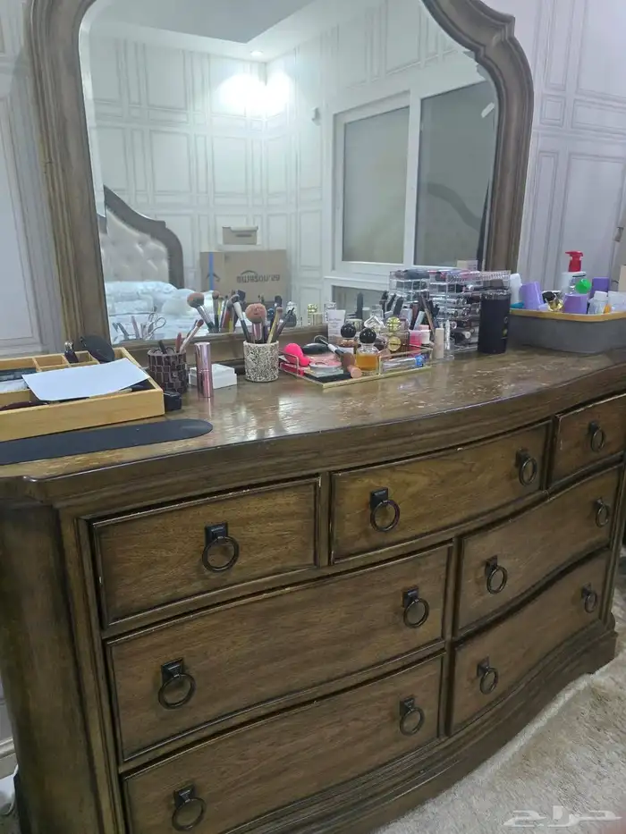 غرفة نوم آشلي خشب صلب 2