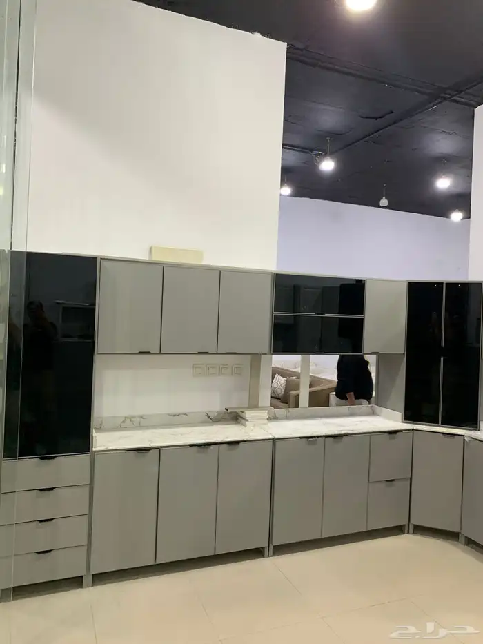 مطابخ جديده جاهزه تتوفر جميع الألوان رخام جلكسي ب2800 شامل ا 7