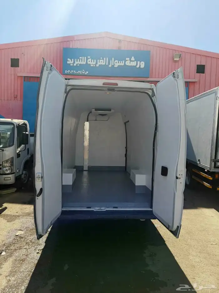 عزل فانات وعمل صناديق السيارات وغرف تبريد وتجميد 5