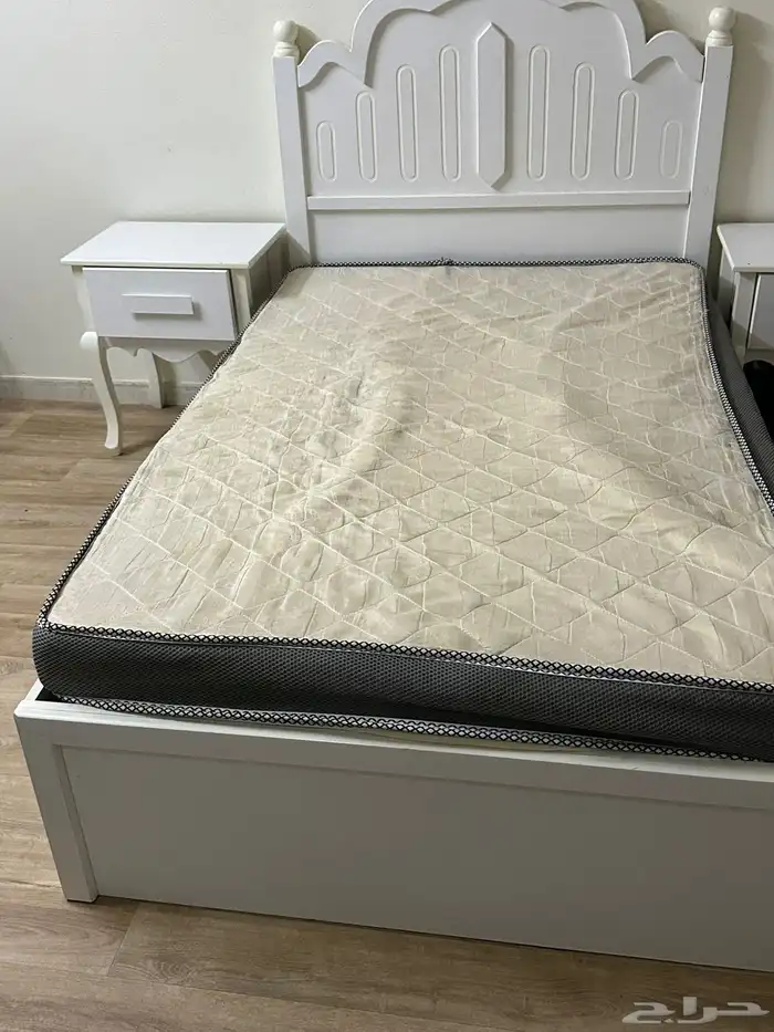 سرير وكومدينات 3