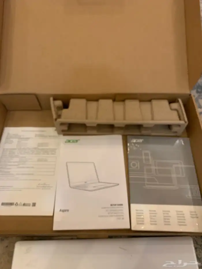 لابتوب ايسر نضيف استخدم سنتين فيه كرت شاشه مدمج 1