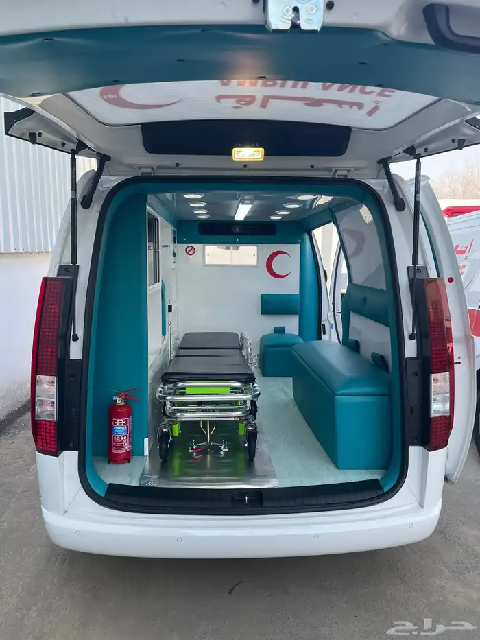 هيونداي اسعاف ديزل ستاريا مجهز بالكامل مطابق للمواصفات 4