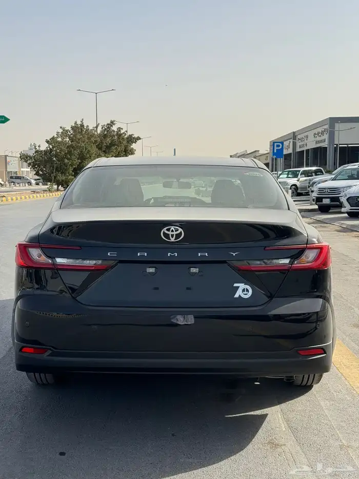 كامري E طيس ألساير أسود 2025. بالكاش والاقصاد 3