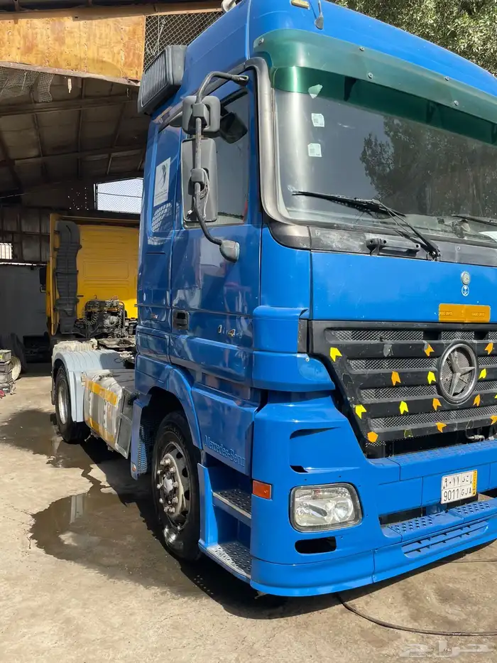 شاحنه مرسيدس للبيع 3